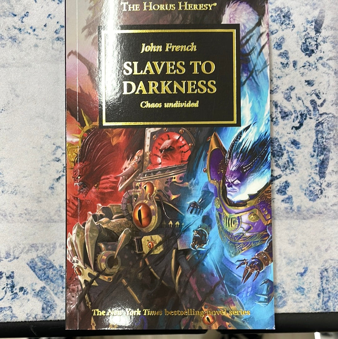 HORUS HERESY: SLAVES TO DARKNESS (PB)